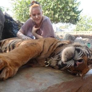 Meet your Posher, Angela